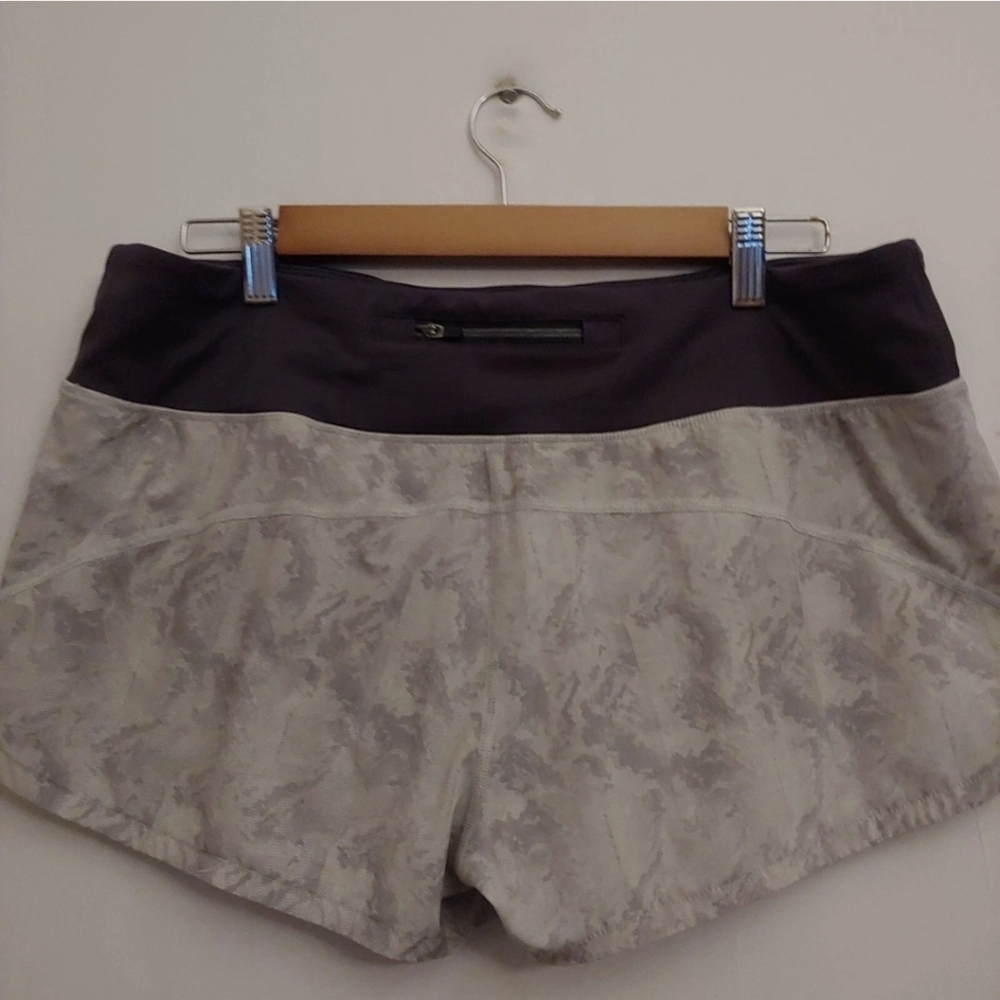 Vuori Athletic Shorts - Picture 2 of 5